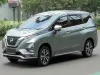 Dịch vụ thay Kính chắn gió xe Nissan Livina tận nơi